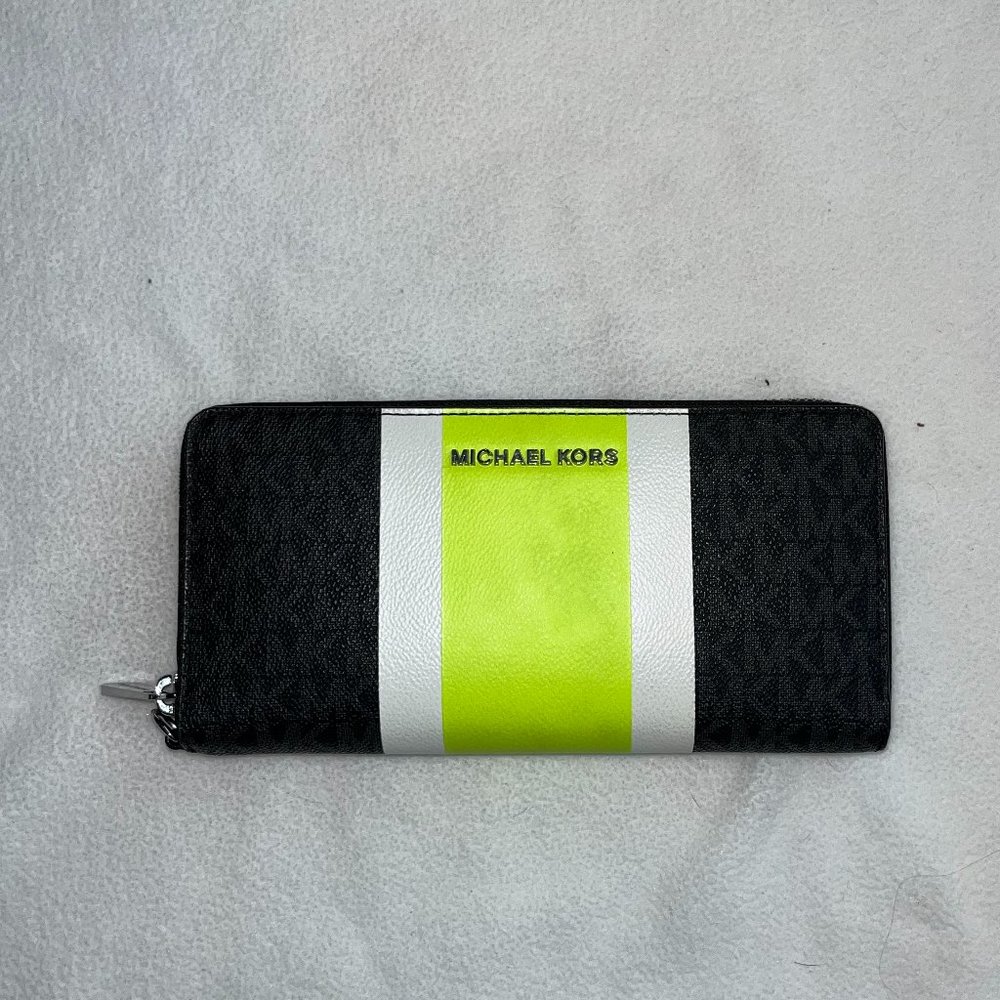Michael Kors Large Continental Wallet